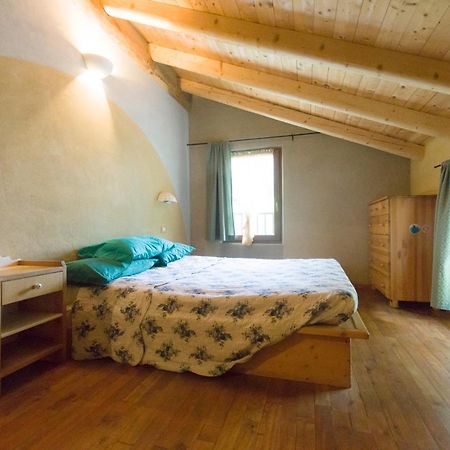 Condino Agriturismo Casa Essenia מראה חיצוני תמונה