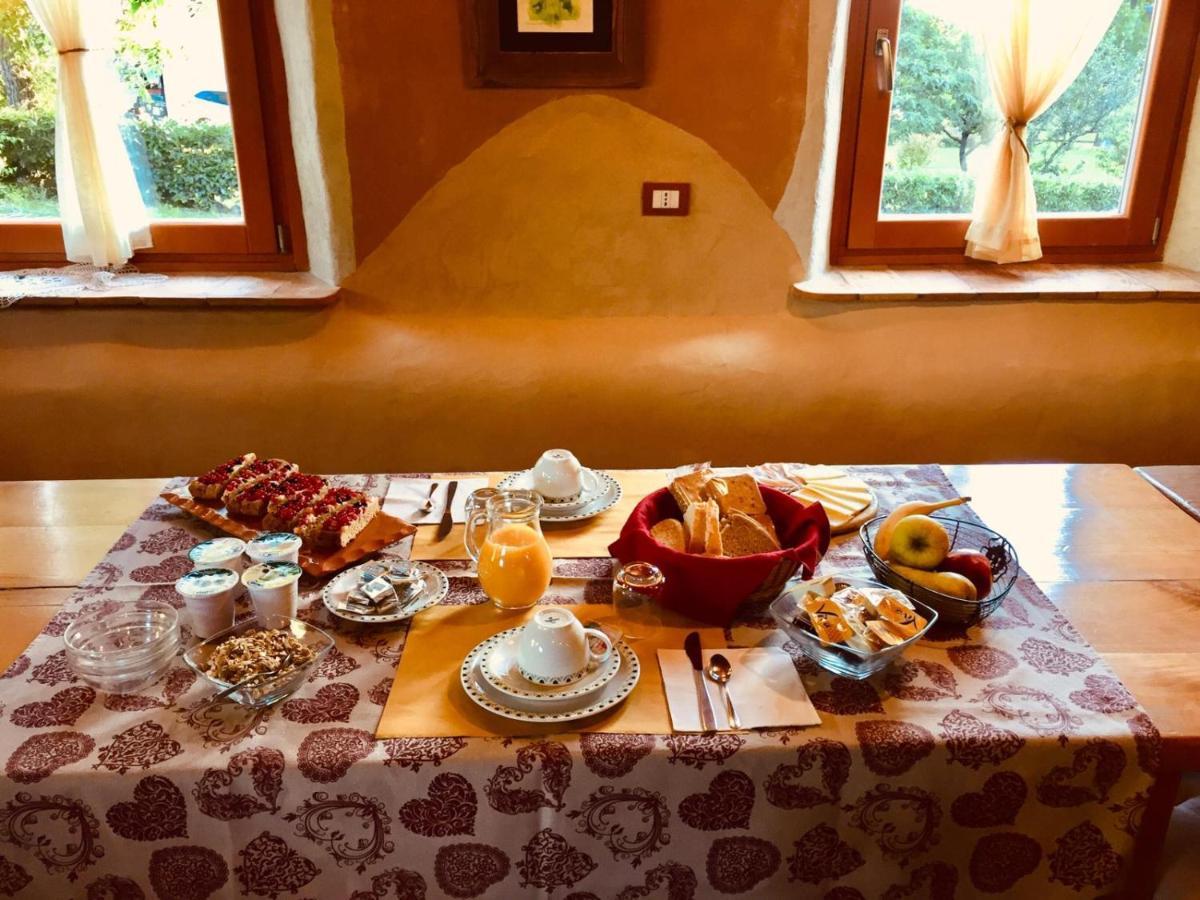 Condino Agriturismo Casa Essenia מראה חיצוני תמונה