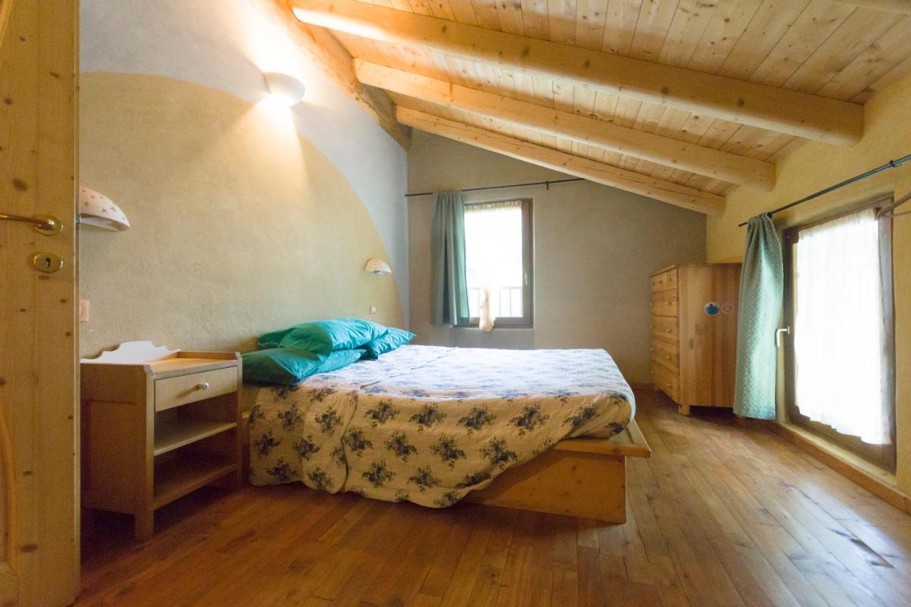 Condino Agriturismo Casa Essenia מראה חיצוני תמונה