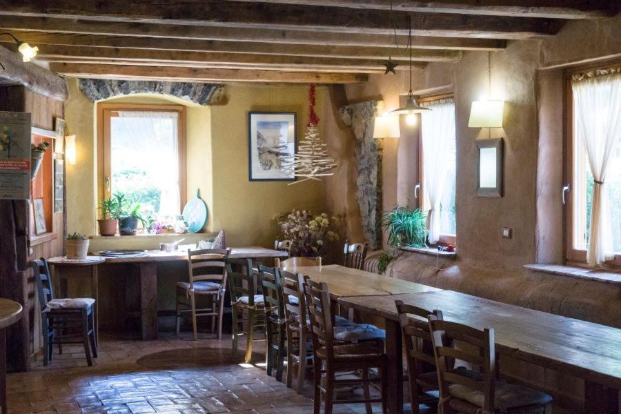 Condino Agriturismo Casa Essenia מראה חיצוני תמונה